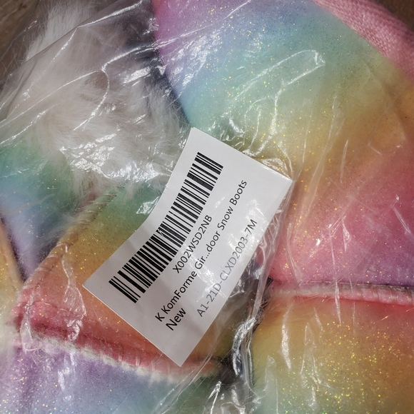 NWT KomforMe Girls Rainbow Pastel Faux Fur Glitter Boots Size 7 Toddler - Picture 14 of 16
